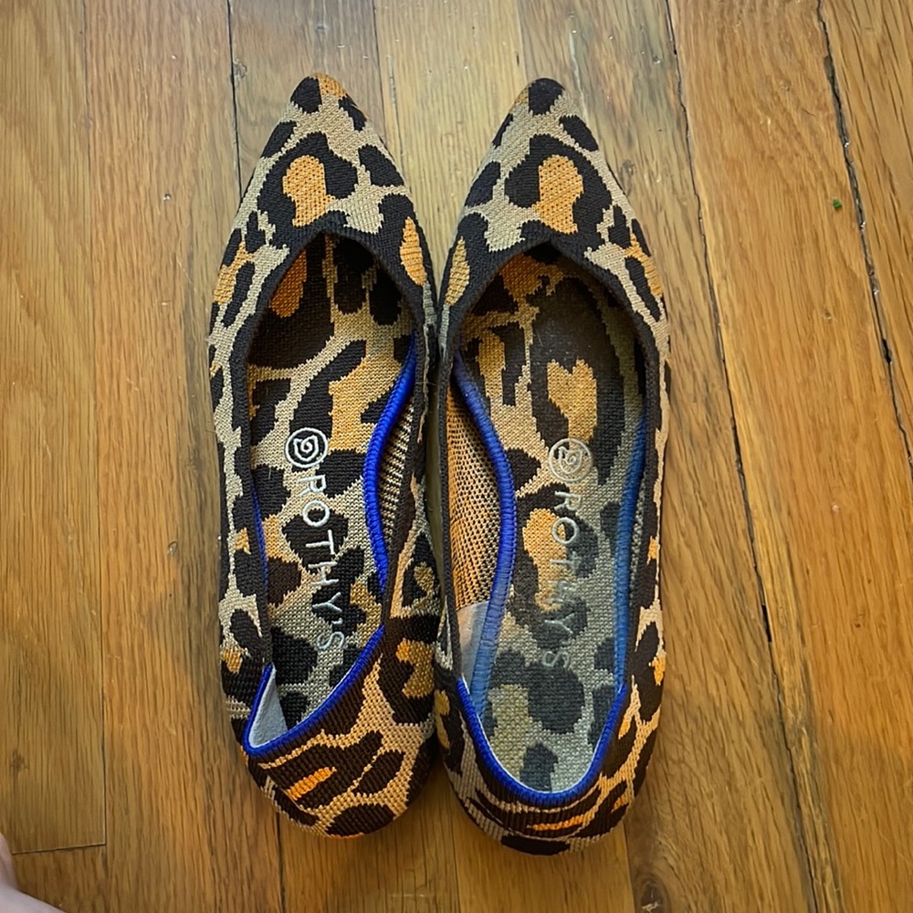 Leopard Pointed Rothy’s Flats